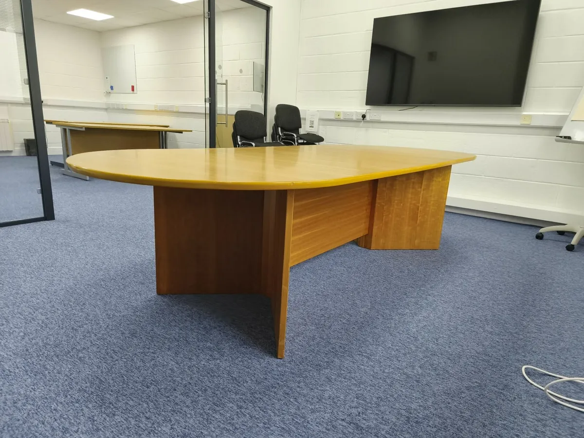 Conference table 300 x 120cm - Image 4
