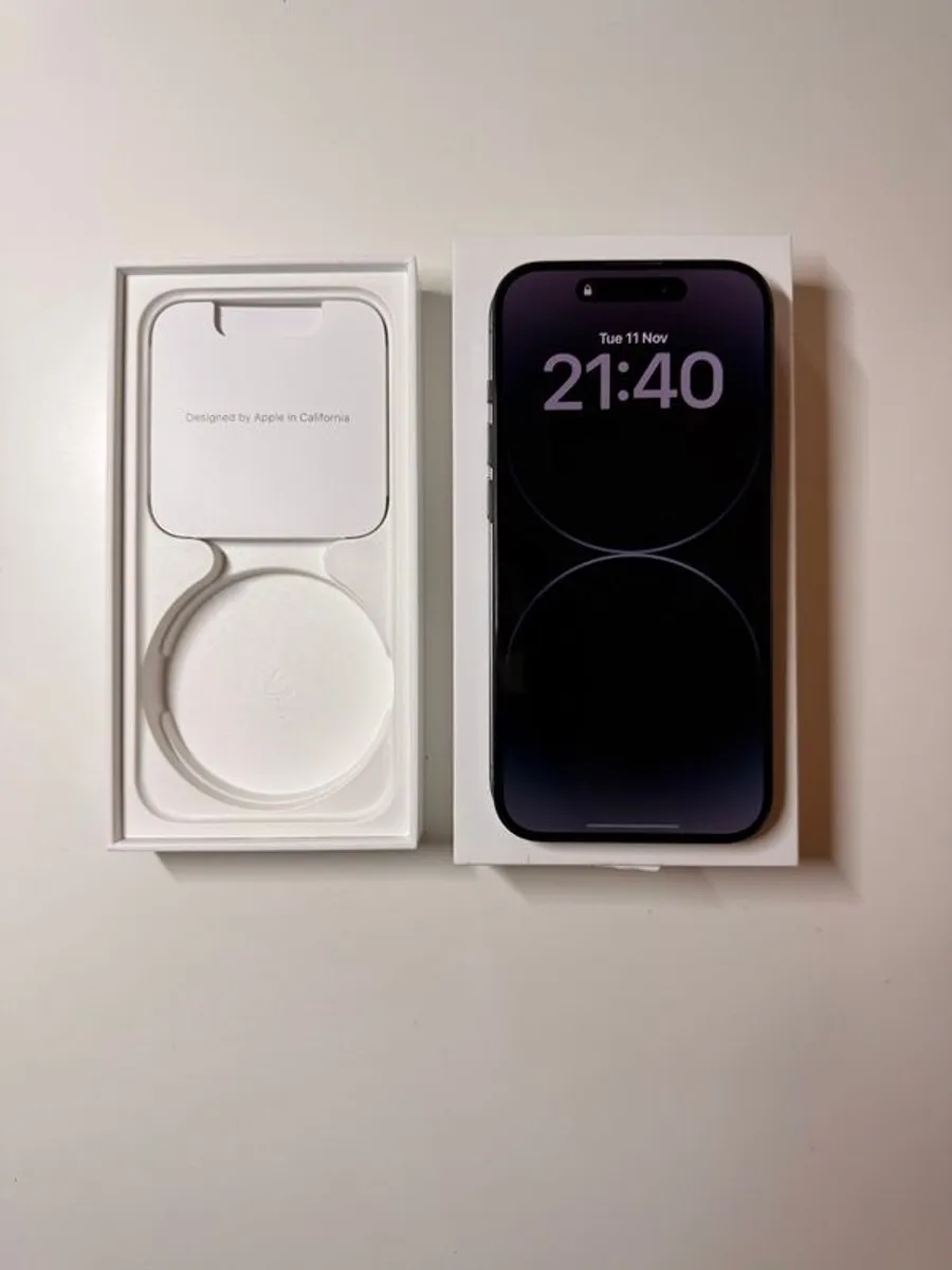 iPhone 15 Pro 256GB - Image 1