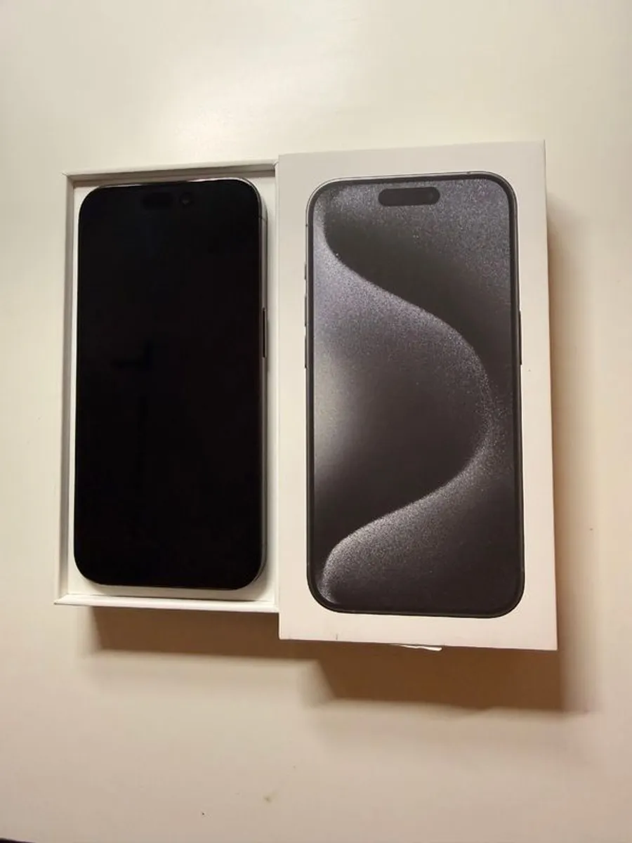 iPhone 15 Pro 256GB - Image 3
