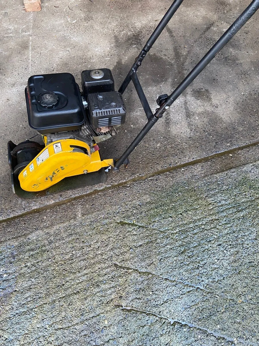 Whacker plate - Image 1