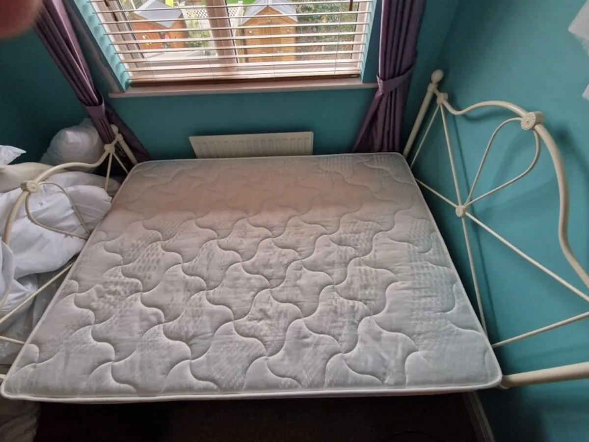 Double bed frame and mattress - Image 2