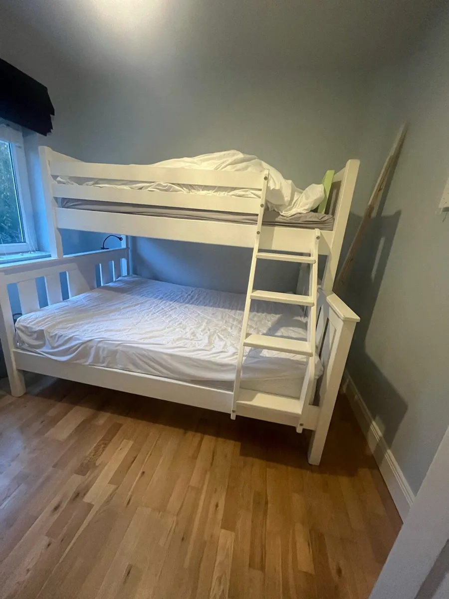 Bunk bed - Image 1