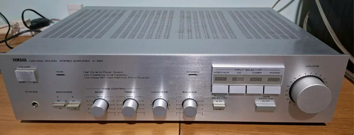 Yamaha A-420 Stereo Integrated Amplifier - Image 2