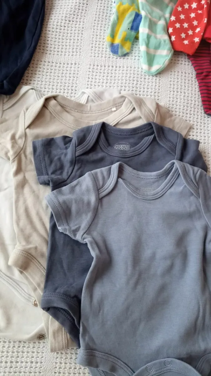 Baby boy clothes bundle 0-3monts, 2-6, 6-9,9-12,12 - Image 4