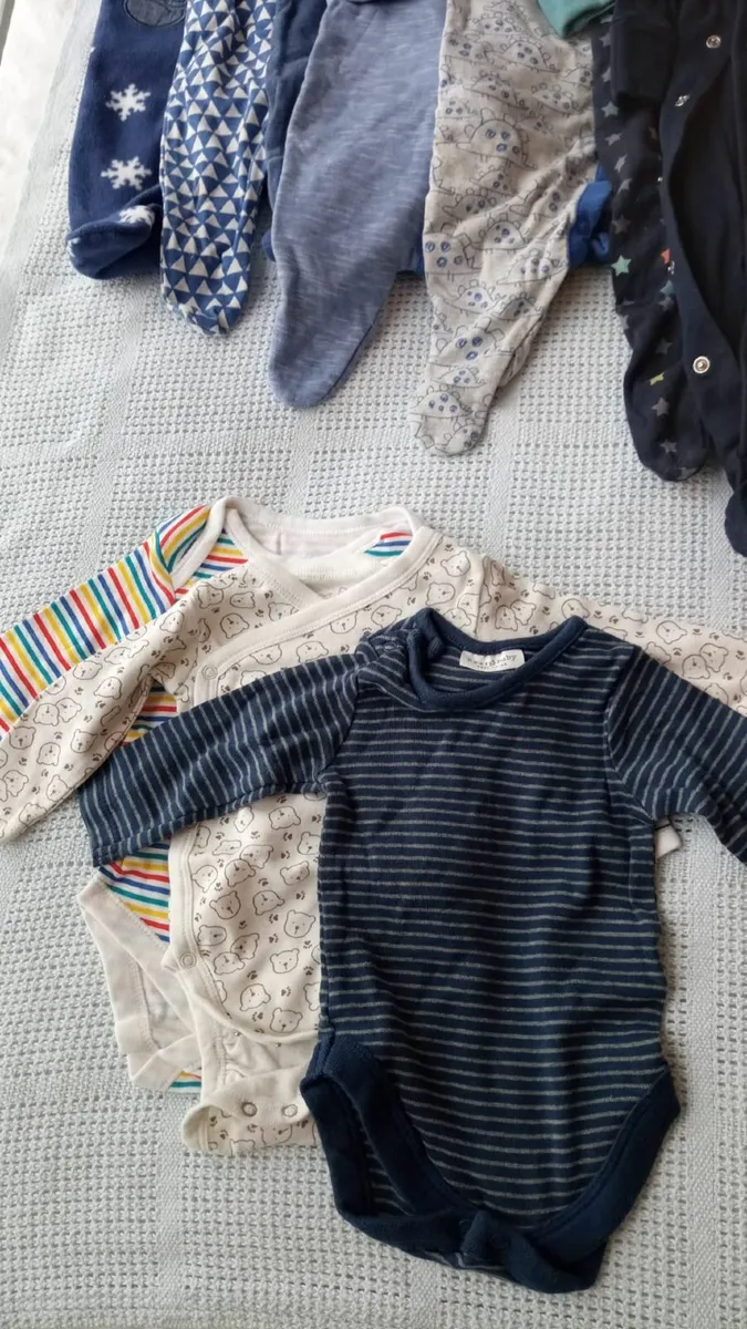 Baby boy clothes bundle 0-3monts, 2-6, 6-9,9-12,12 - Image 3