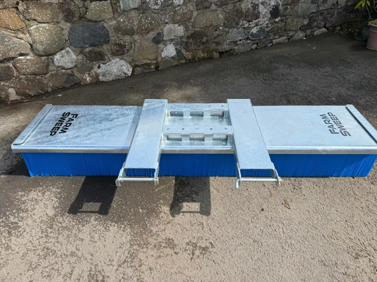 Mega Broom - Image 4