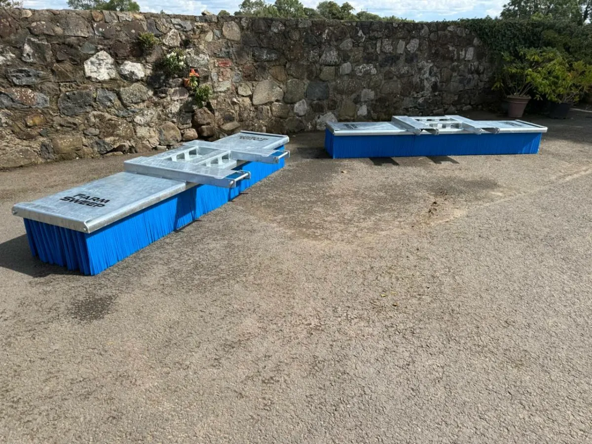 Mega Broom - Image 3