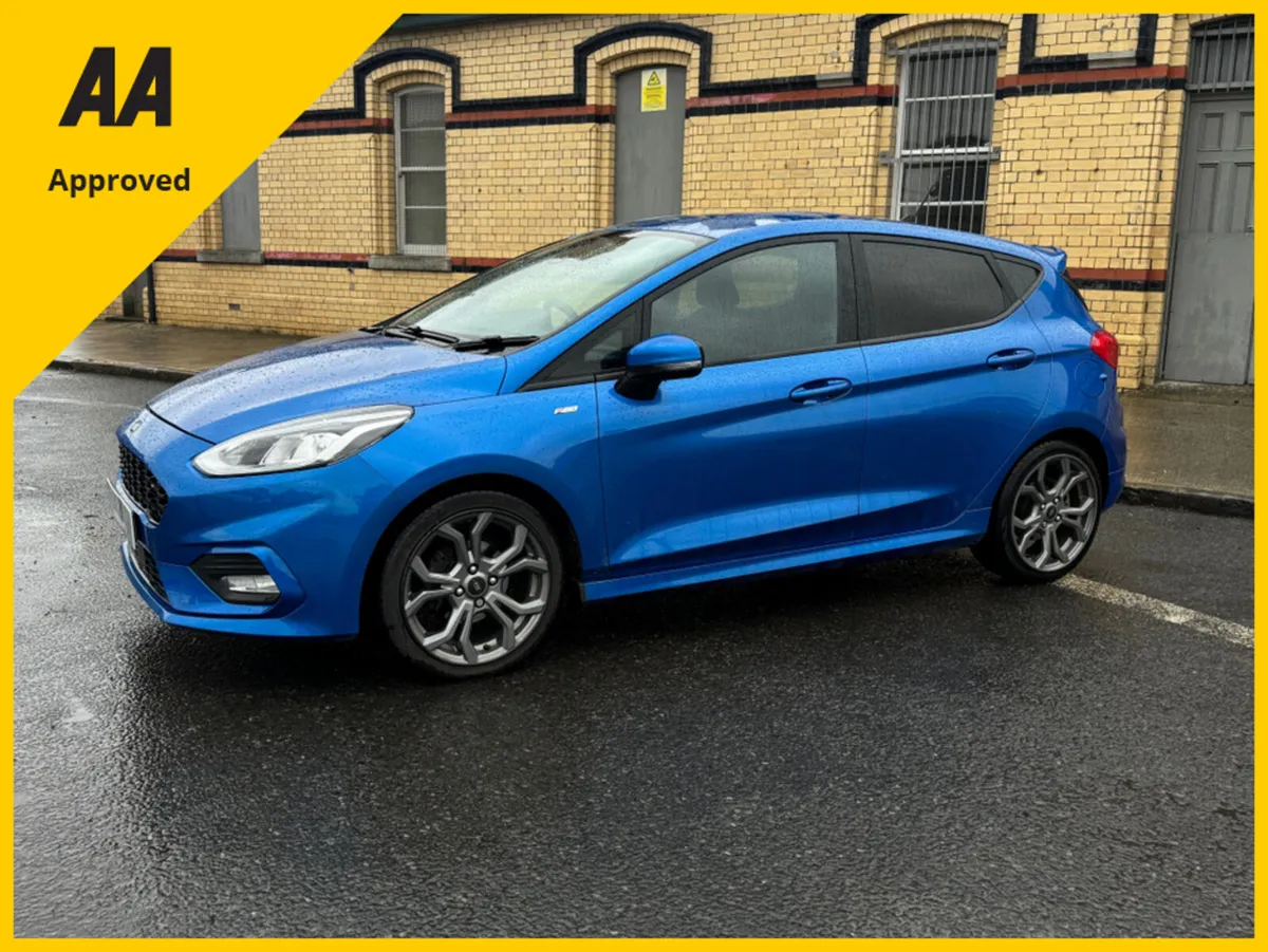 Ford Fiesta ST-LINE TURBO *1 YEAR UNLIMITED MILEAG - Image 3
