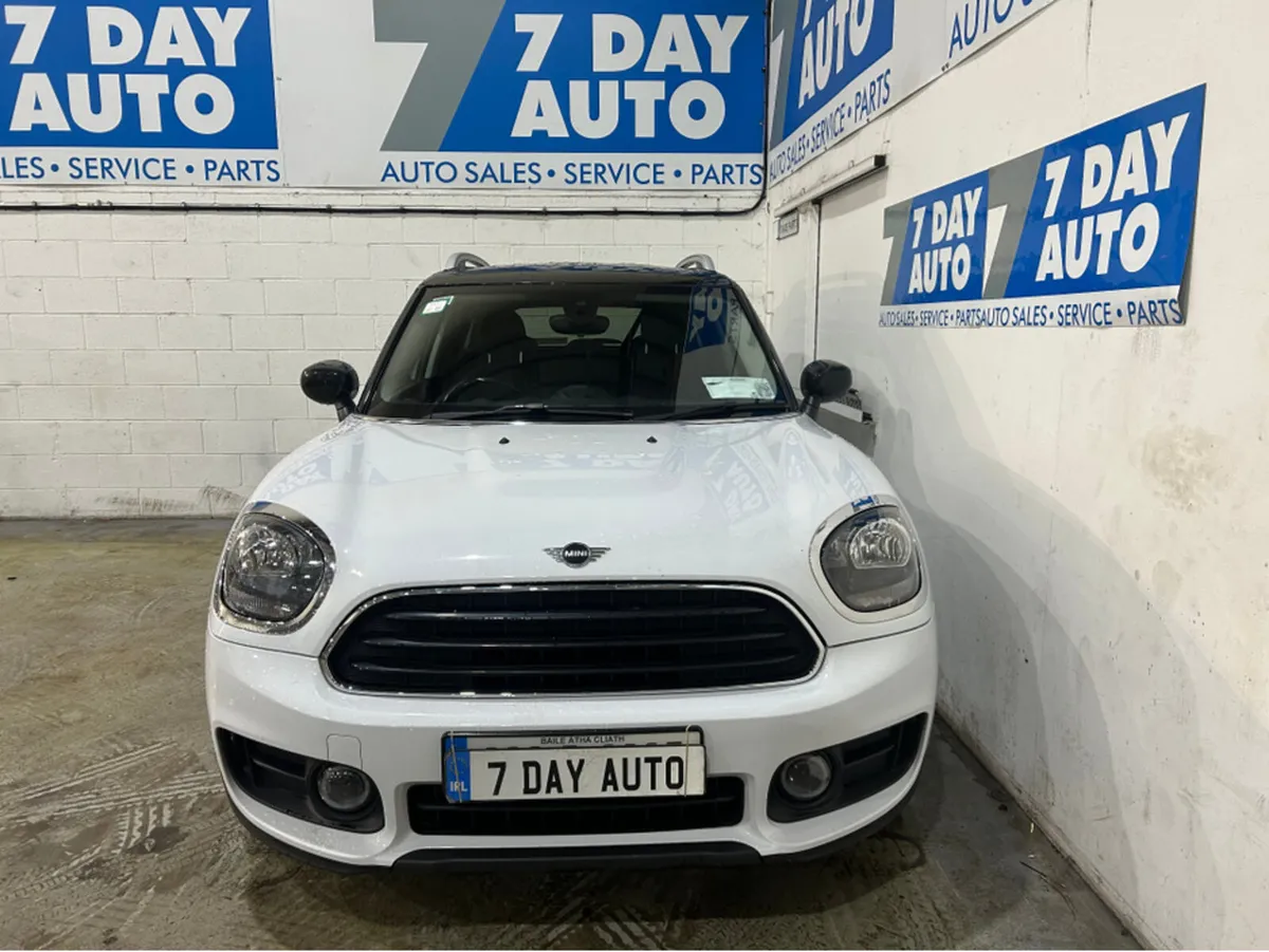 Mini Countryman 2.0D AUTO COOPER COUNTRYMAN - Image 2