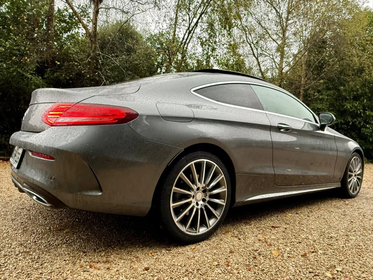 Mercedes-Benz C-Class C 250D AMG LINE PREMIUM PLUS - Image 3