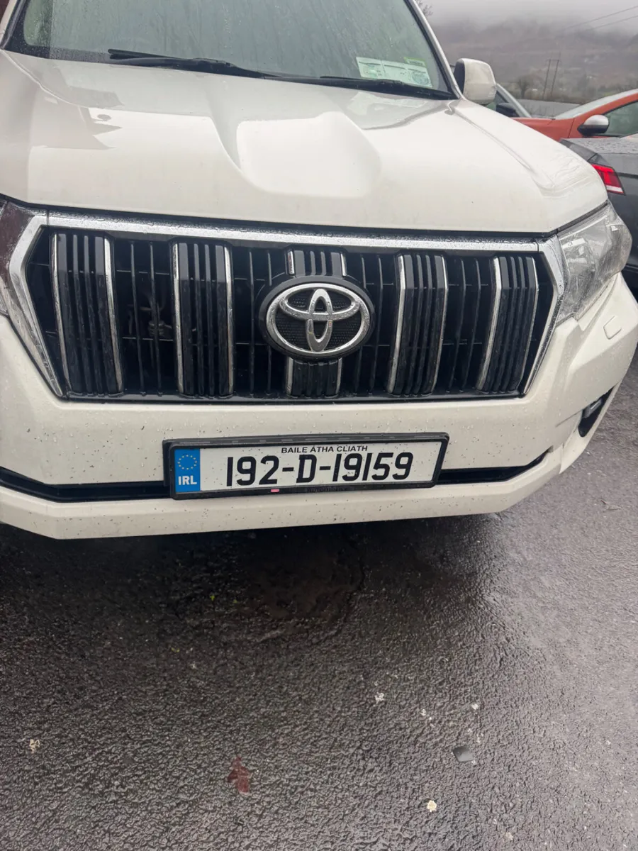 Toyota Land Cruiser 2019 LWB - Image 2