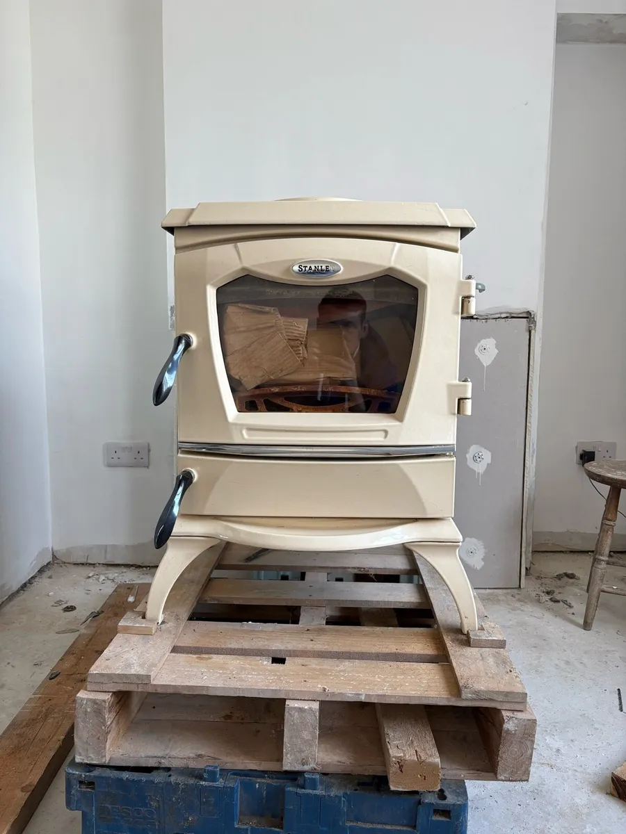Stanley Lismore Non- Boiler stove - Image 1