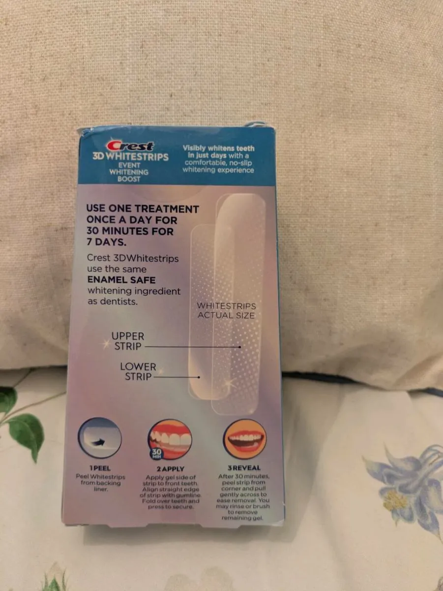 Crest 3D Whitestrips Event Whitening Boost - Image 2