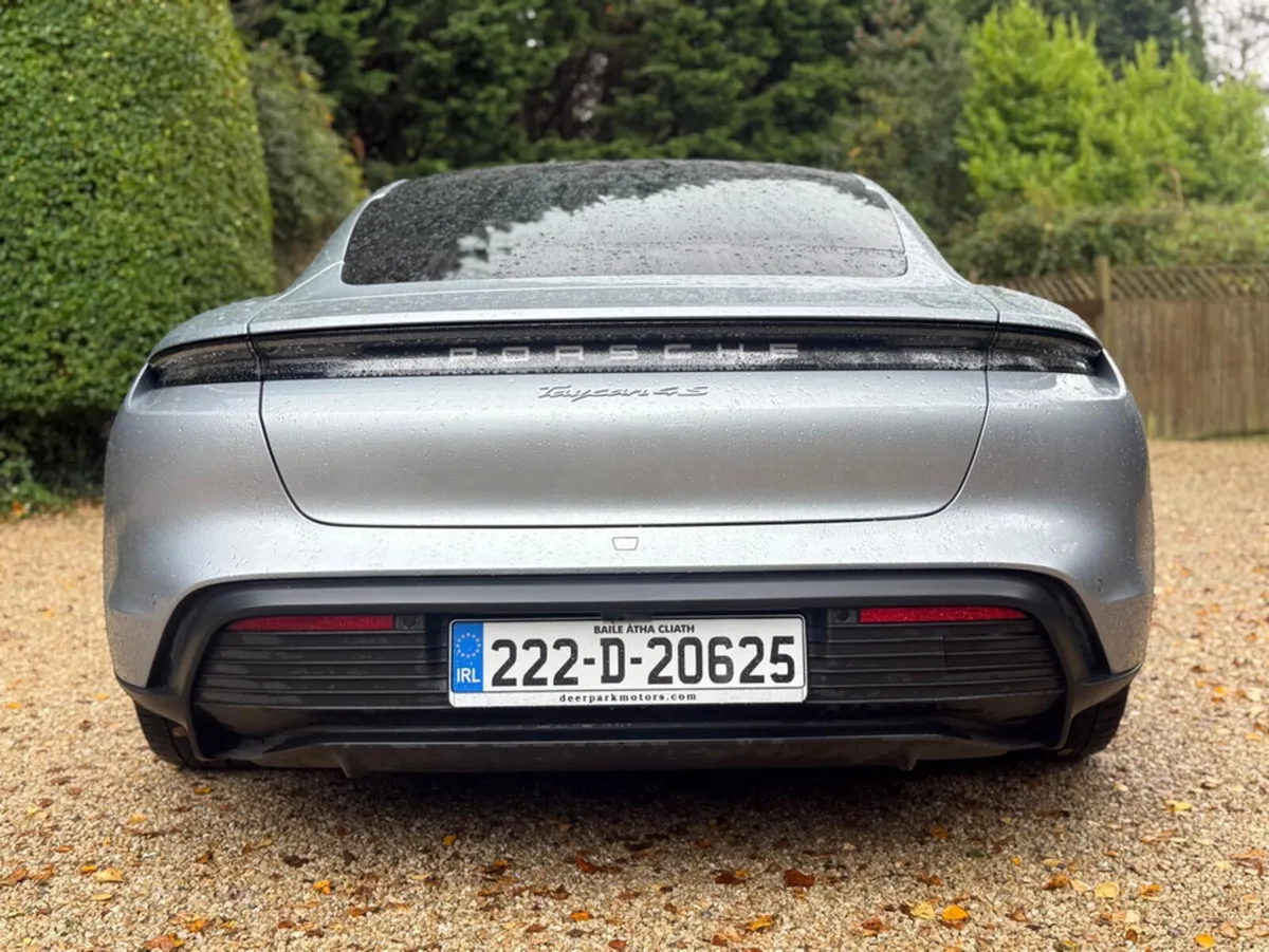 Porsche Taycan 4S *Performance Battery Plus…560bhp - Image 4