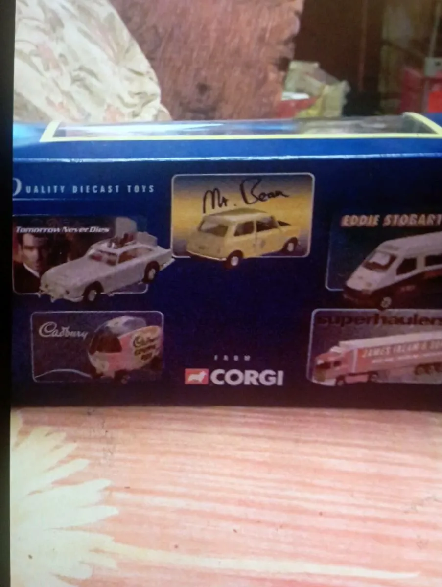 CORGI RANGE ROVER DISCOVERY METROPOLITAN POLICE - Image 3