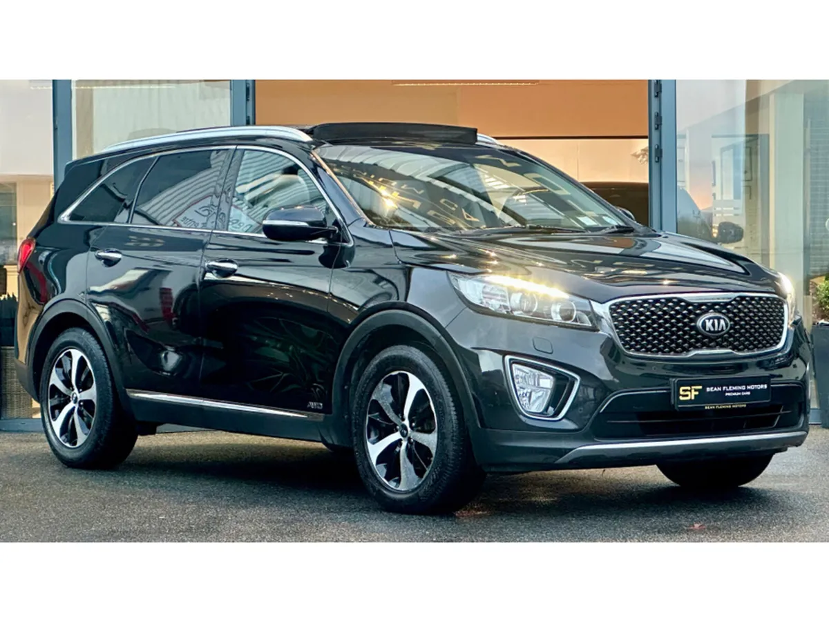 Kia Sorento PLATINUM 7 SEATER AUTO PANORAMIC ROOF - Image 4