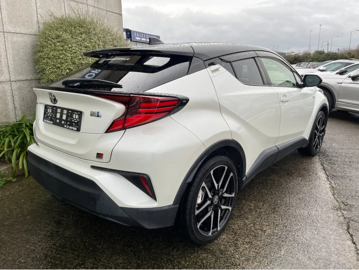 Toyota C-HR GR AUTOMATIC HYBRID 1.8 PETROL //HIGH - Image 4