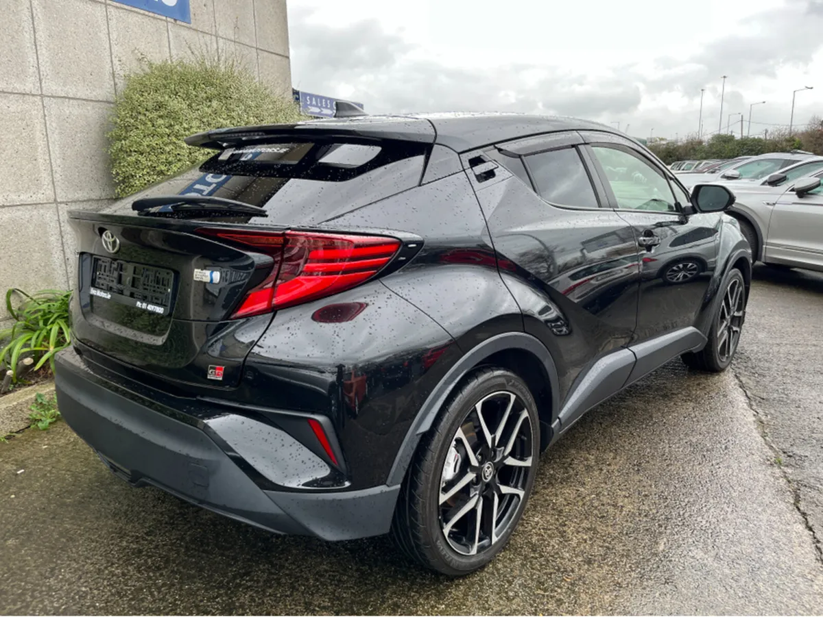Toyota C-HR GR AUTOMATIC HYBRID 1.8 PETROL //HIGH - Image 3