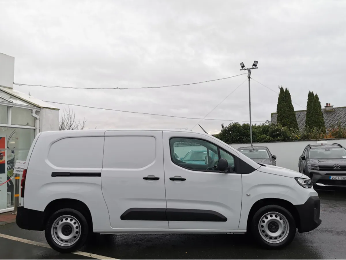 Citroen Berlingo LX PLUS BLUEHDI 100 LWB 1.0T (PRI - Image 2