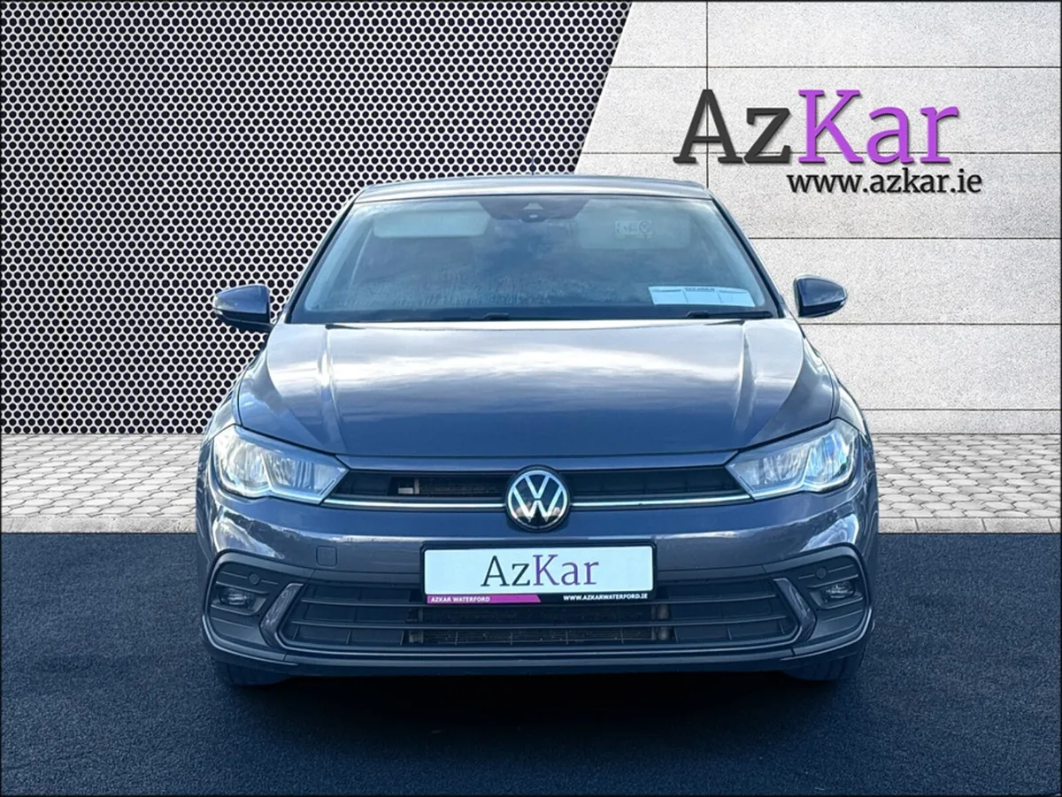 Volkswagen Polo 2023 LIFE 1.0TSI AUTOMATIC HATCHBA - Image 2
