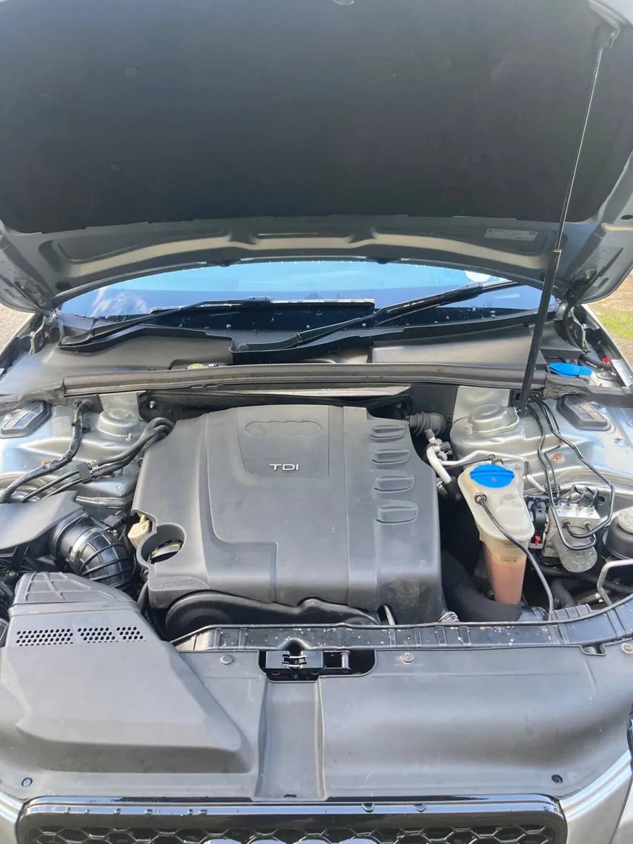 Audi A4 Automatic 143BHP - Image 2
