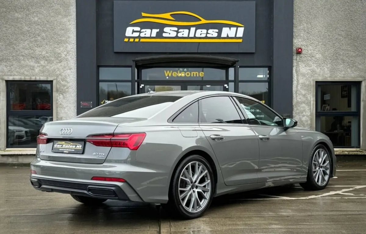 2.0 TDI 40 Black Edition Saloon 4dr Diesel S Troni - Image 4