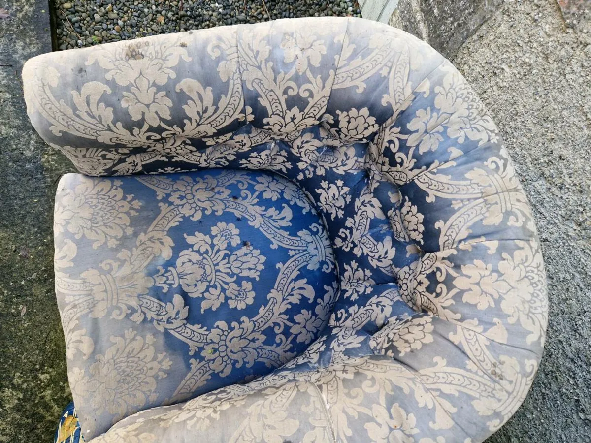 Quality Edwardian Tub Chair in need of Restoration - Image 2