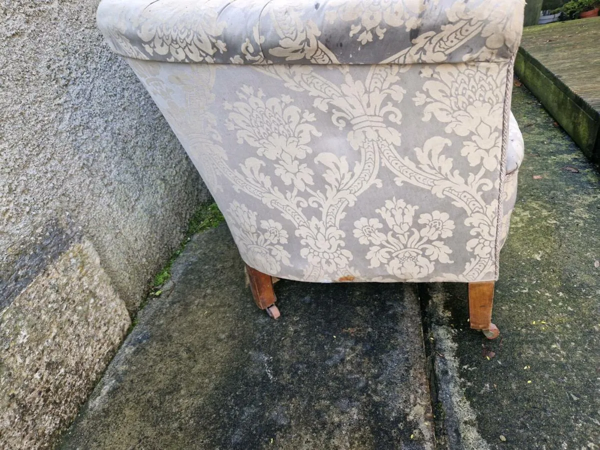Quality Edwardian Tub Chair in need of Restoration - Image 3