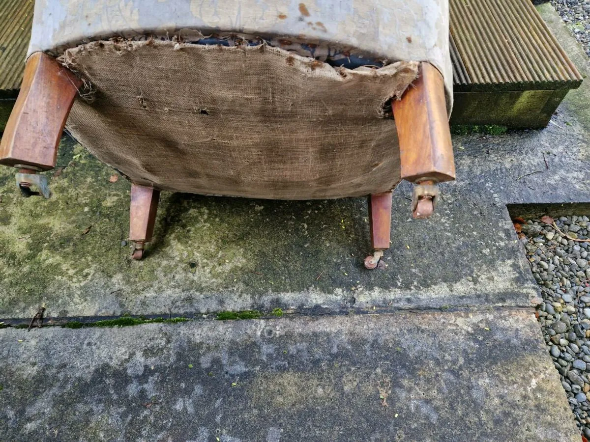Quality Edwardian Tub Chair in need of Restoration - Image 4