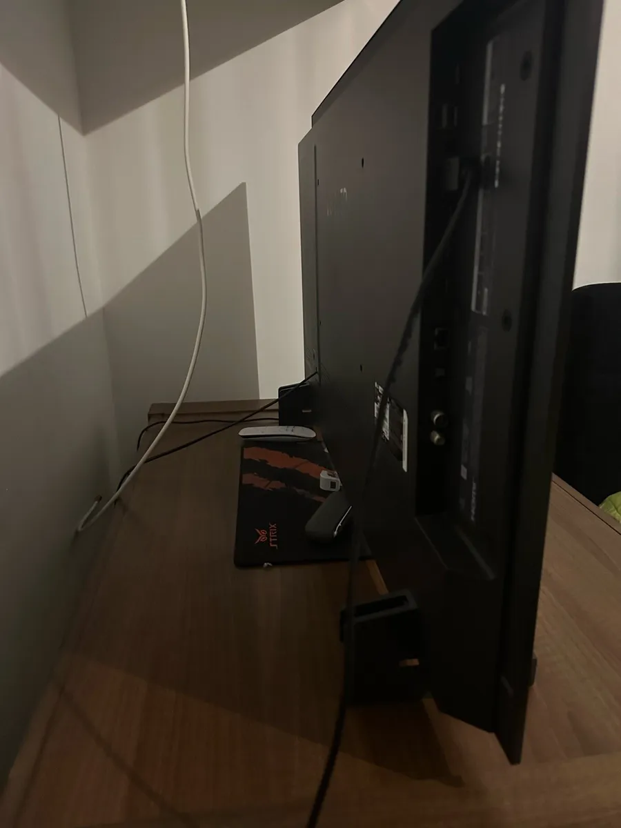 LG C3 4k 120hz OLED TV - Image 4