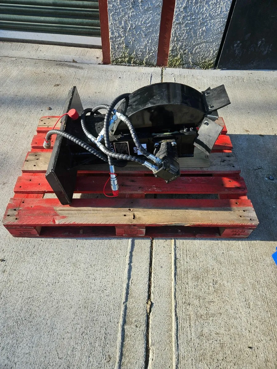 Stump grinder - Image 1