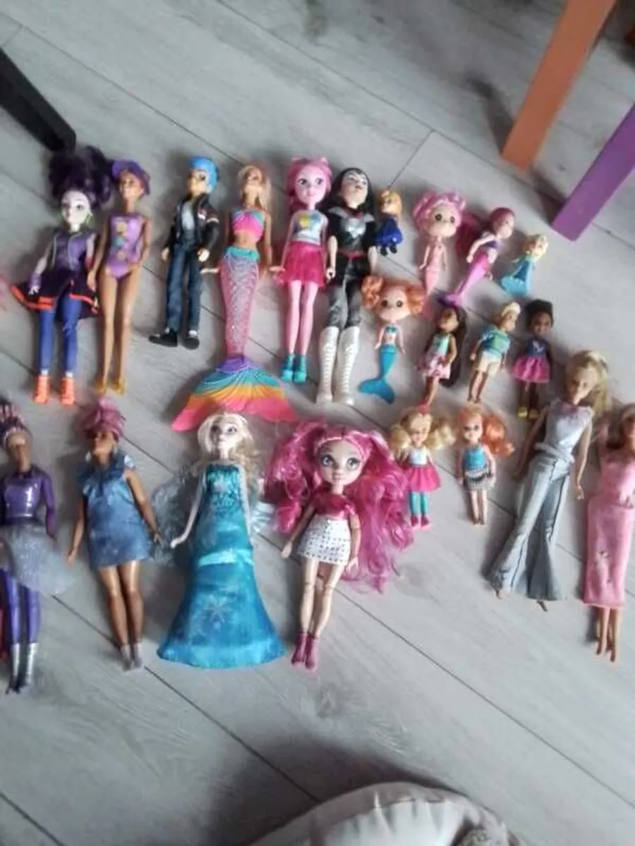 Dolls house - Image 1