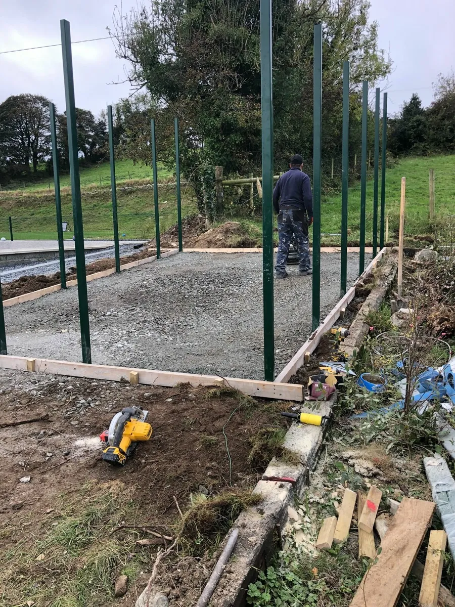 Dog Run. Cage. Concrete base - Image 3