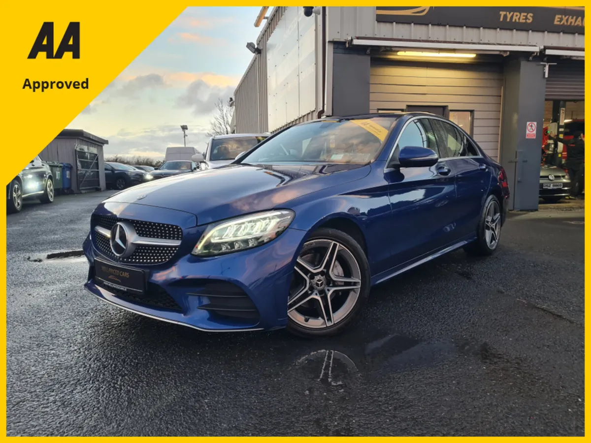 Mercedes-Benz C-Class HUGE SPEC AUTOMATIC LOW KM ! - Image 2