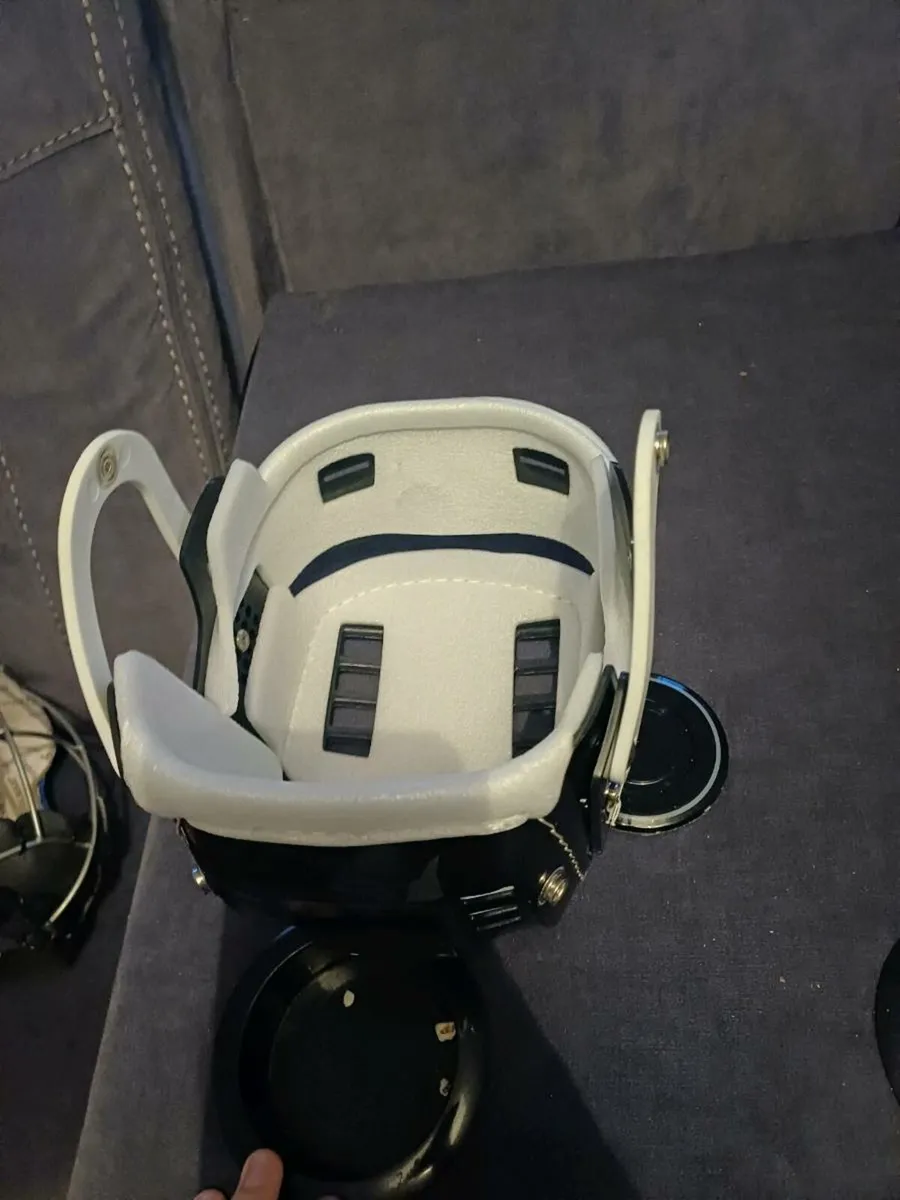 Cooper helmet - Image 4