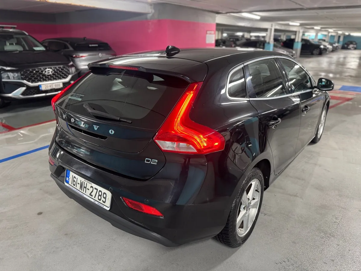 Volvo V40 2016 2.0 Diesel Estate  Ncted&Taxed - Image 2