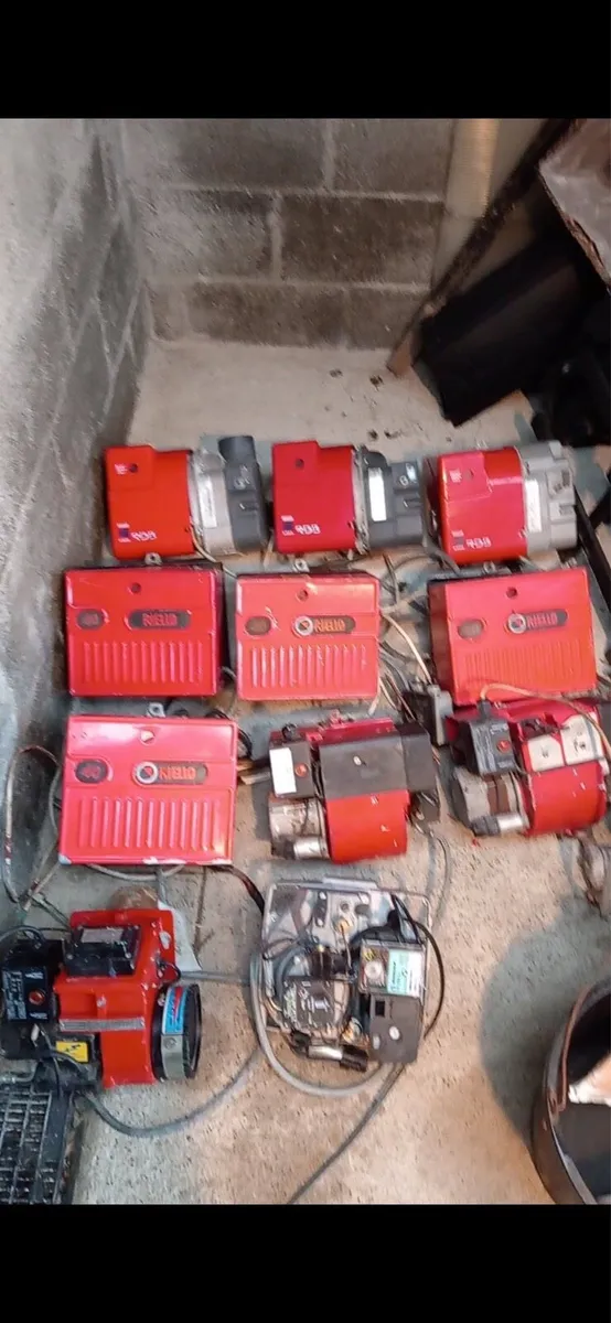 Oil burners - Image 1