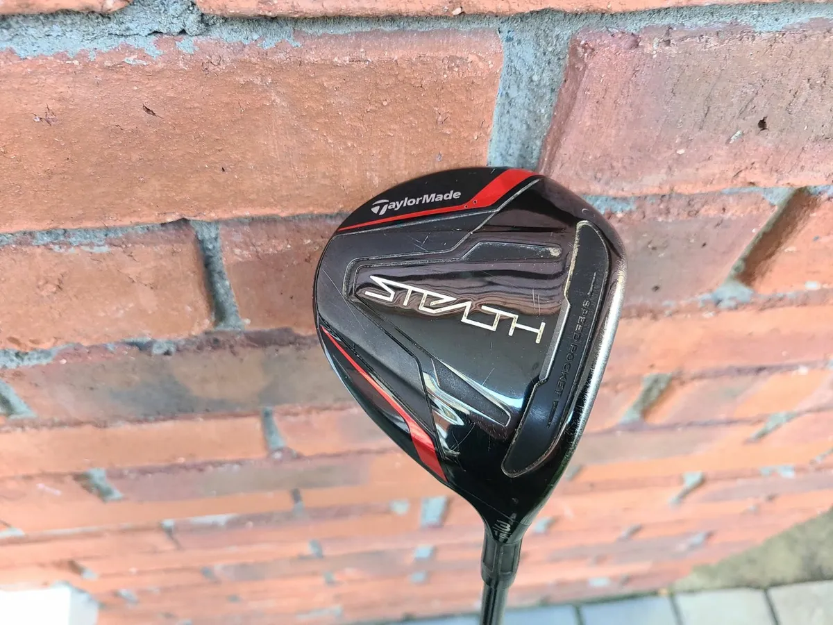 Taylomade stealth 3 wood - Image 1