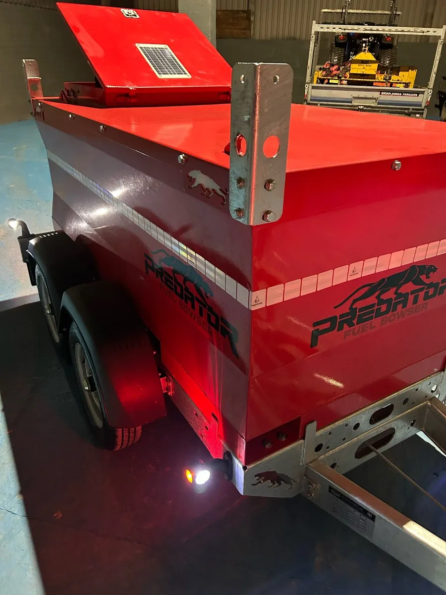 Fuel bowser - Image 1