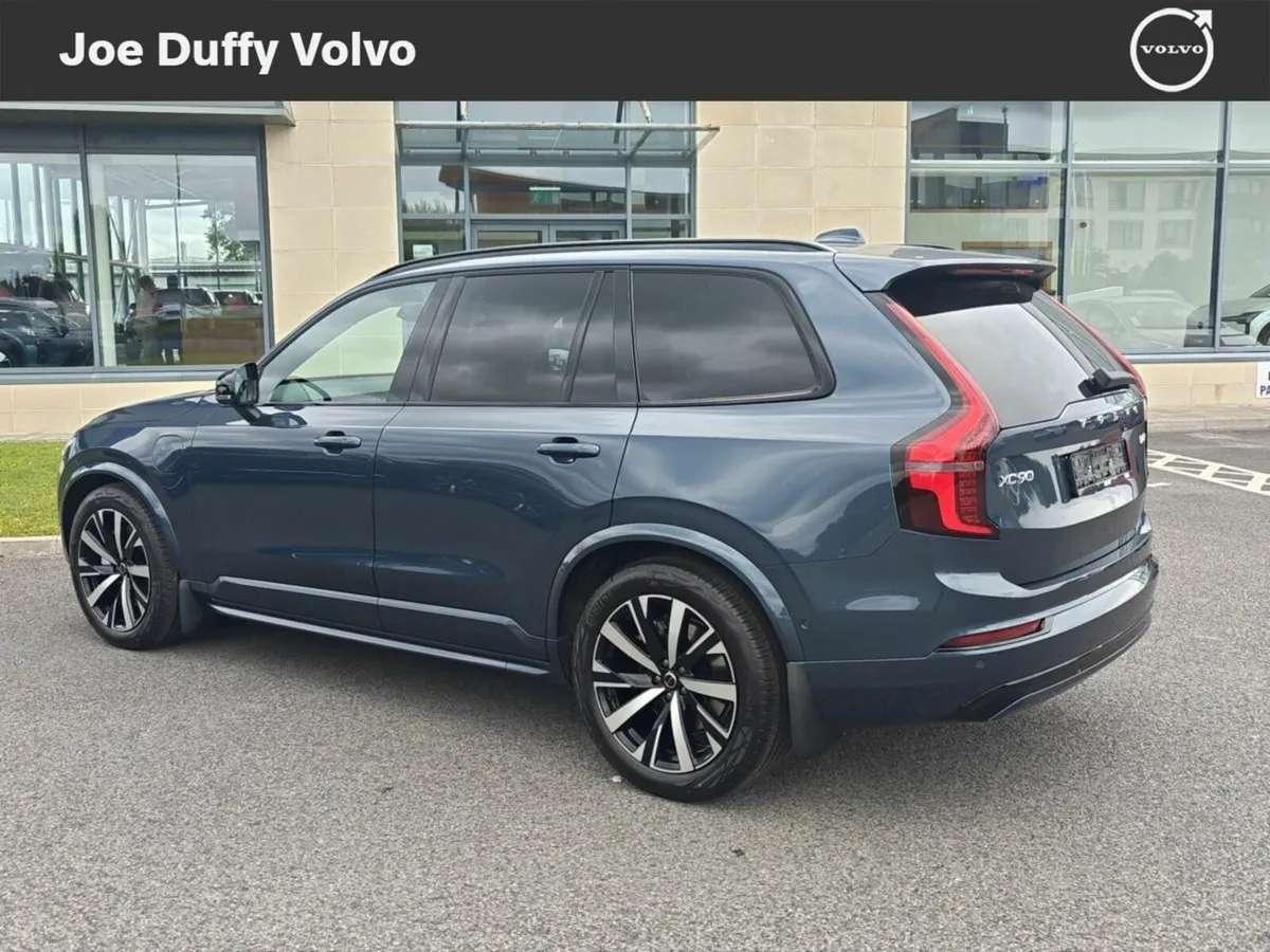 Volvo XC90 Plus Dark * €12,000 saving from New - Image 3