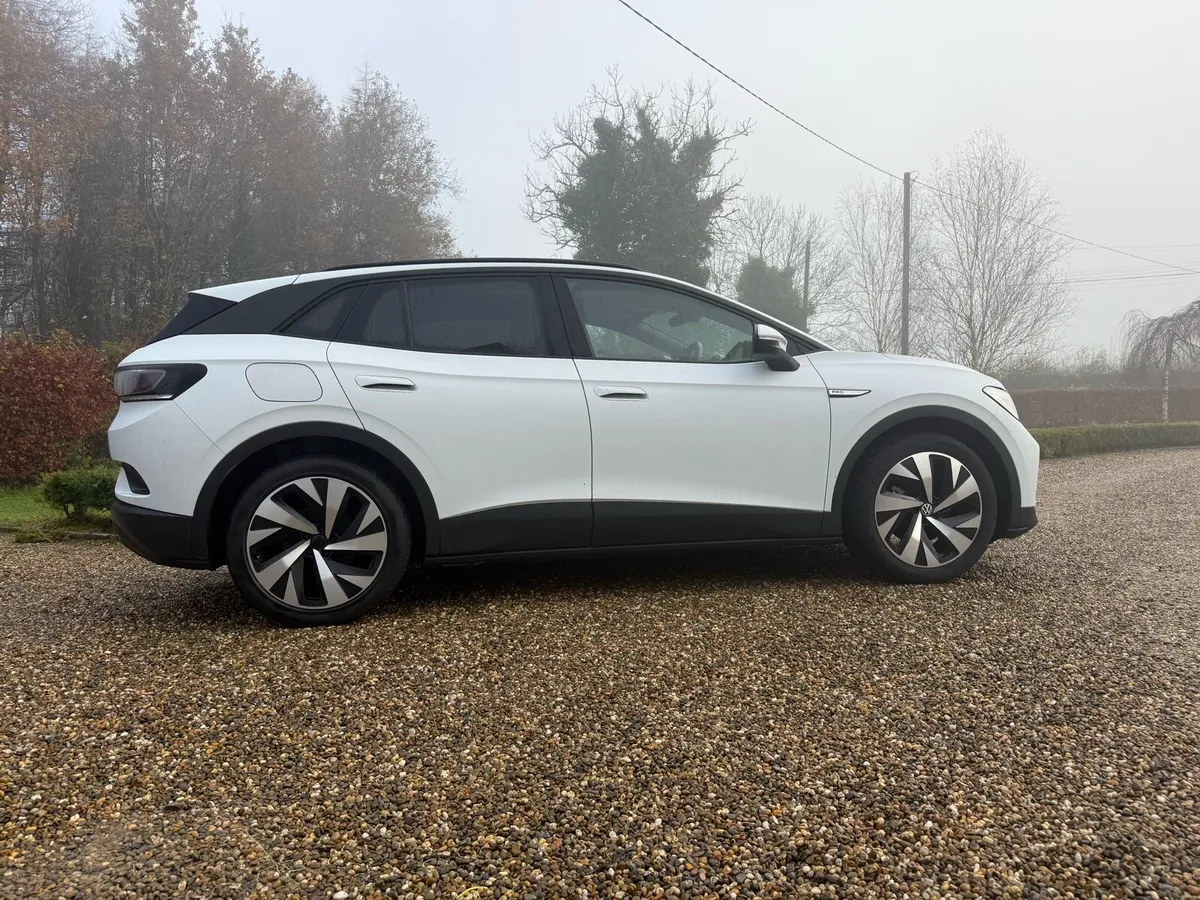 Volkswagen ID.4 2022 Family spec - Image 2