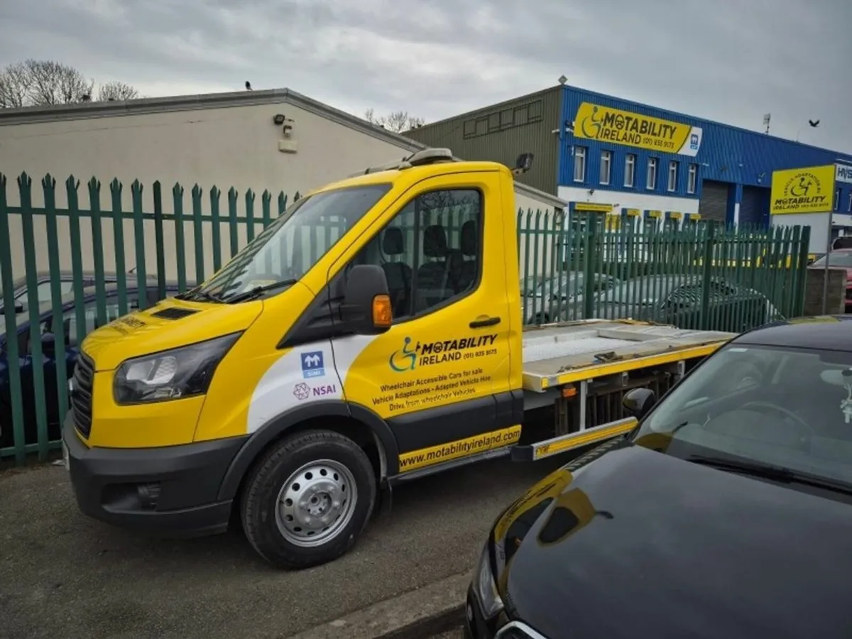 Ford Transit Recovery/Pickup Truck - Image 1