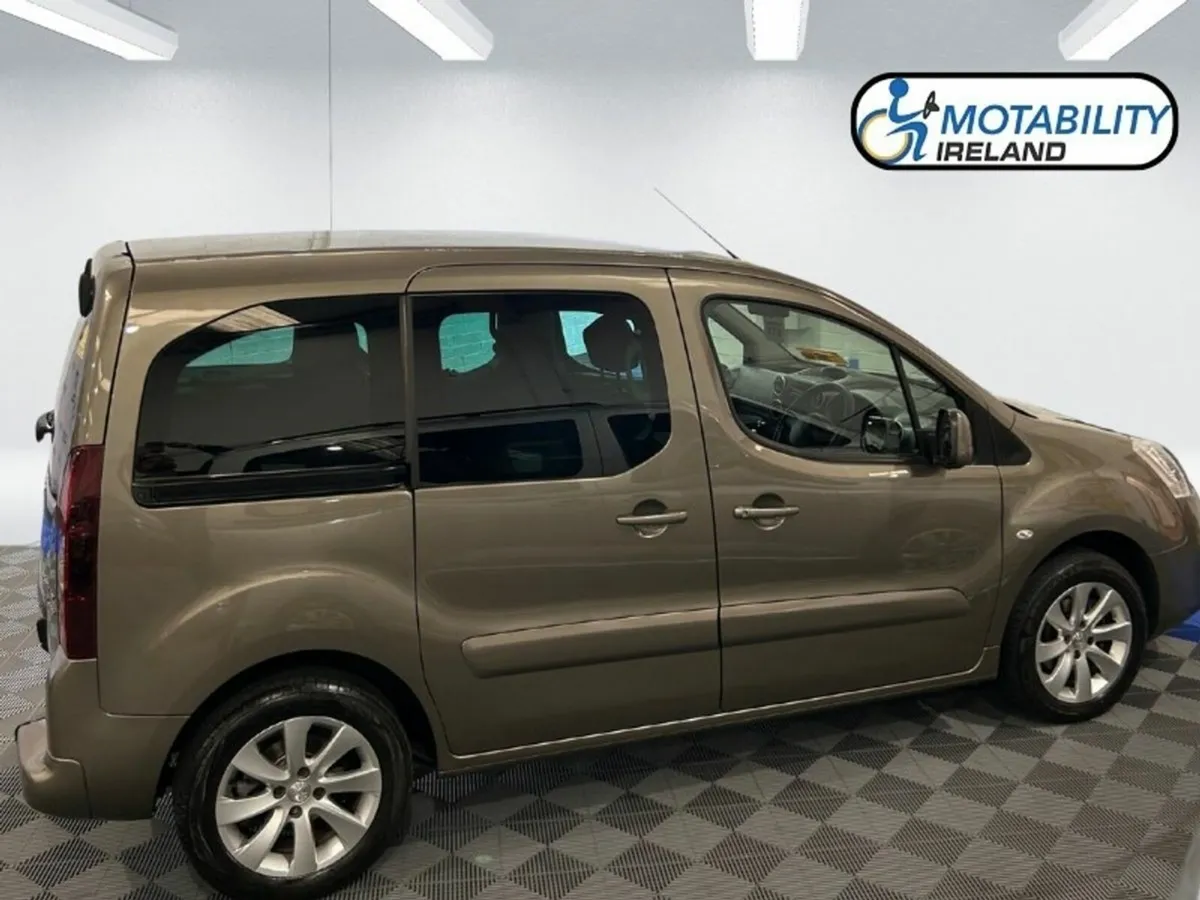 Peugeot Partner Tepee Wheelchair Accessible - Image 3