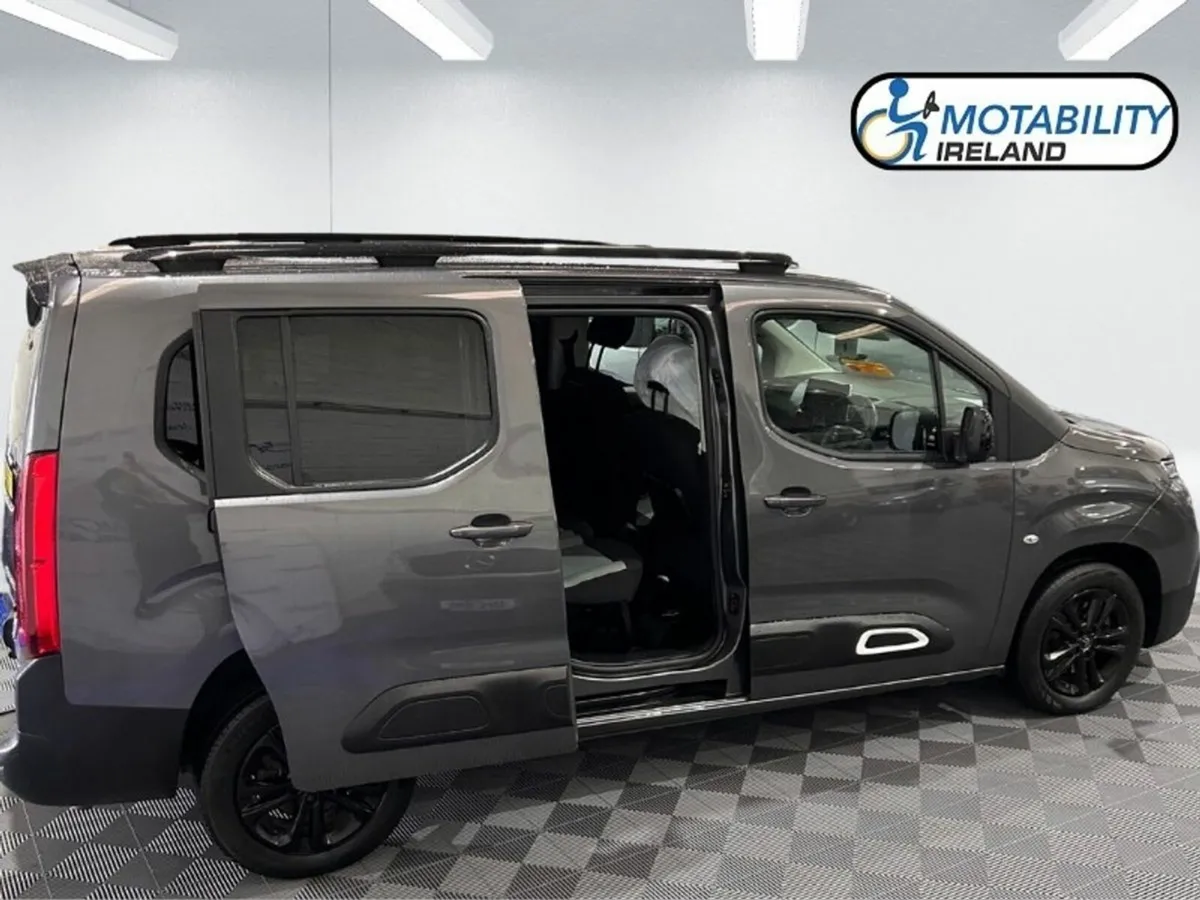Citroen Berlingo Wheelchair Accessible - Image 4