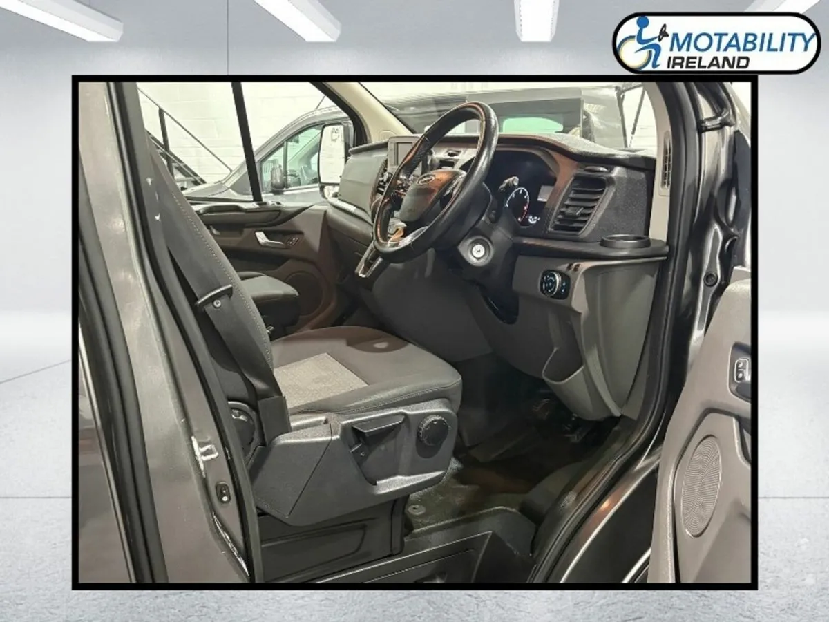 Ford Transit Custom Wheelchair Accessible - Tail-L - Image 4