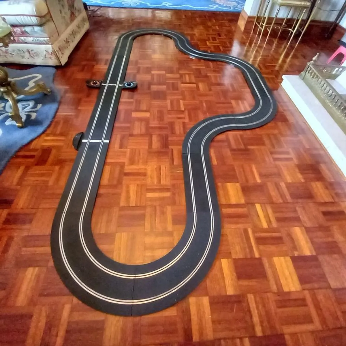 Scalextric Extreme Speed Set EXTENDED: with extra straight track. - Image 1