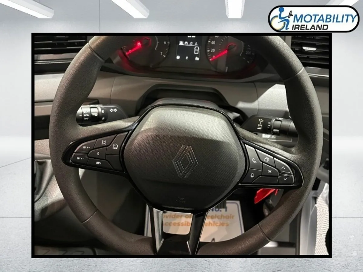 Renault Master L3H2 New Model MiniBus - Image 4