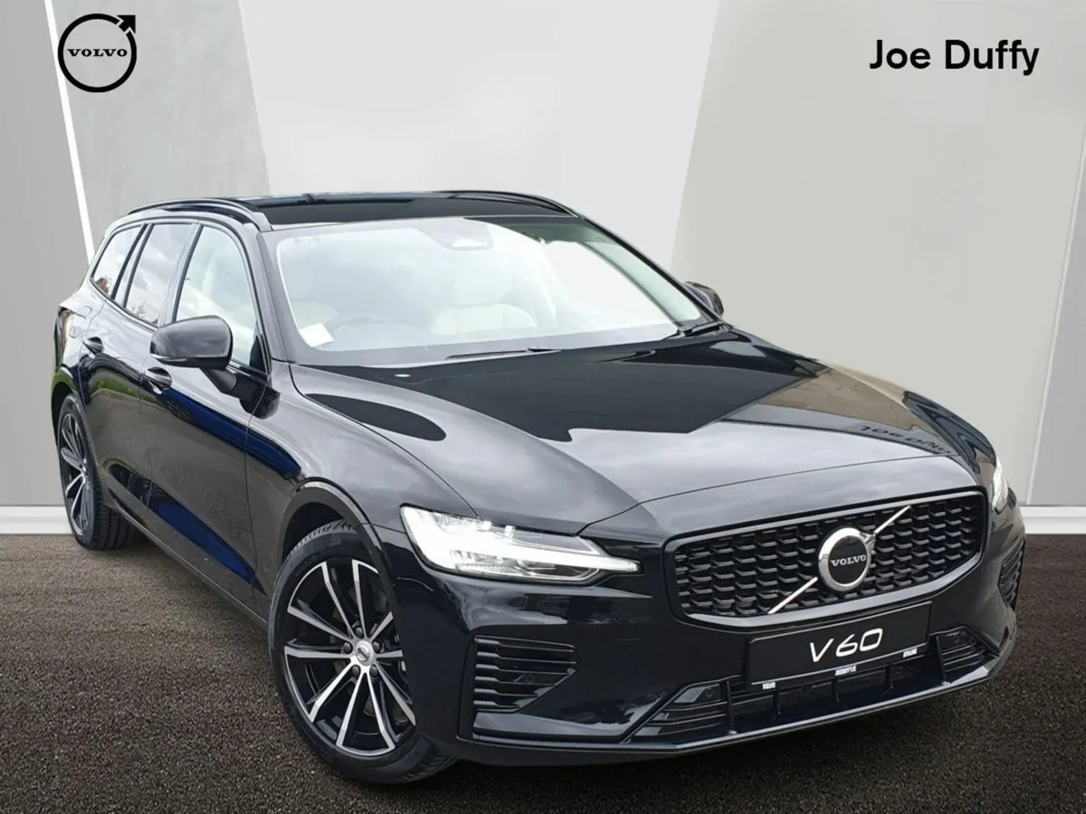Volvo V60 Plus Dark T6 350hp *Harmon, Power Seats* - Image 1
