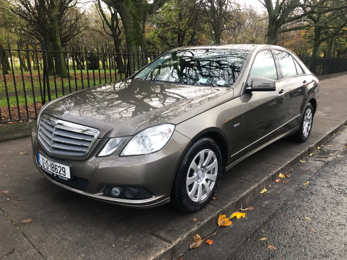 2012 MERCEDES E200 ONE OWNER MANUAL - Image 3