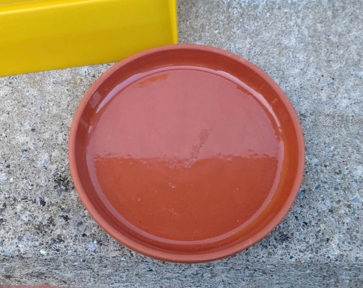 Dust Pan & Terracotta Plant Pot Holder. - Image 2